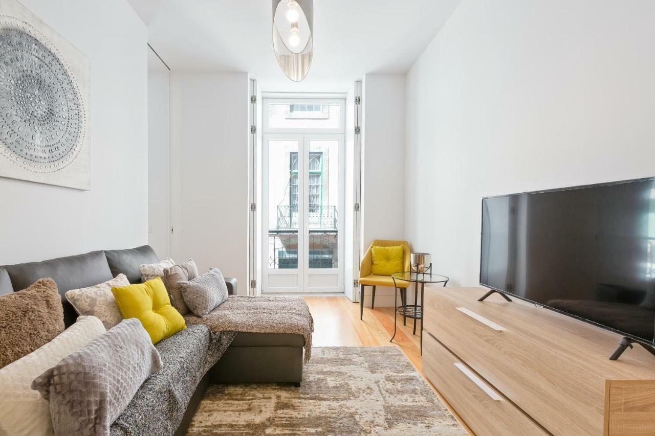 Spacious 1 Bedroom Apartment Near Baixa Лиссабон Экстерьер фото
